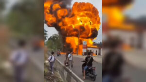 PERTASHOP DI BONDOWOSO TERBAKAR, DUA POMPA BBM HANGUS