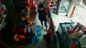 Modus Pura-Pura Beli Rokok, Pria di Jember Gasak Uang Kasir Rp2 Juta